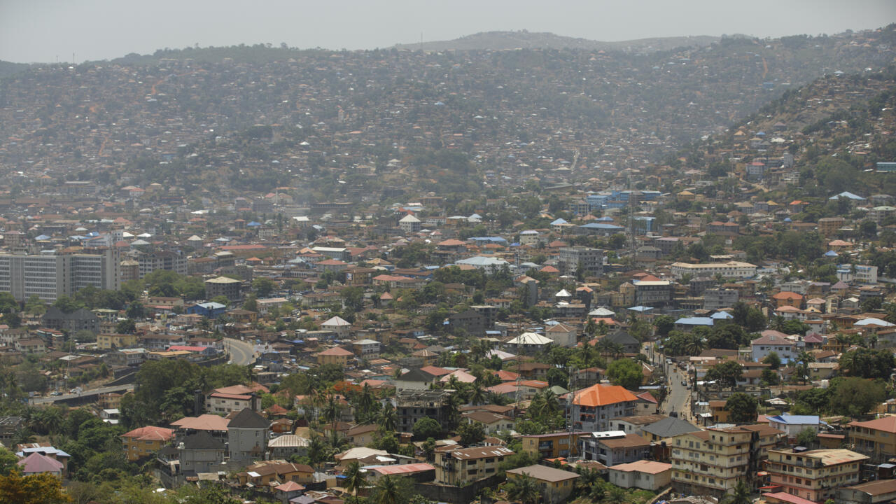 Sierra Leone: huit ans après les coulées de boue meurtrières à Freetown Sierra Leone: huit ans après les coulées de boue meurtrières à Freetown