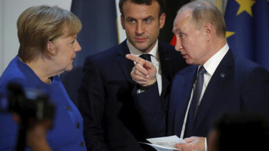 Từ trái sang : Thủ tướng Đức Angela Merkel, tổng thống Pháp Emmanuel Macron và đồng nhiệm Nga Vladimir Putin tại điện Elysée, Paris, ngày 09/12/2019.