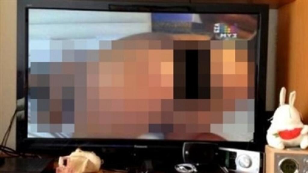 Buvini sikayotgan boboning porno video