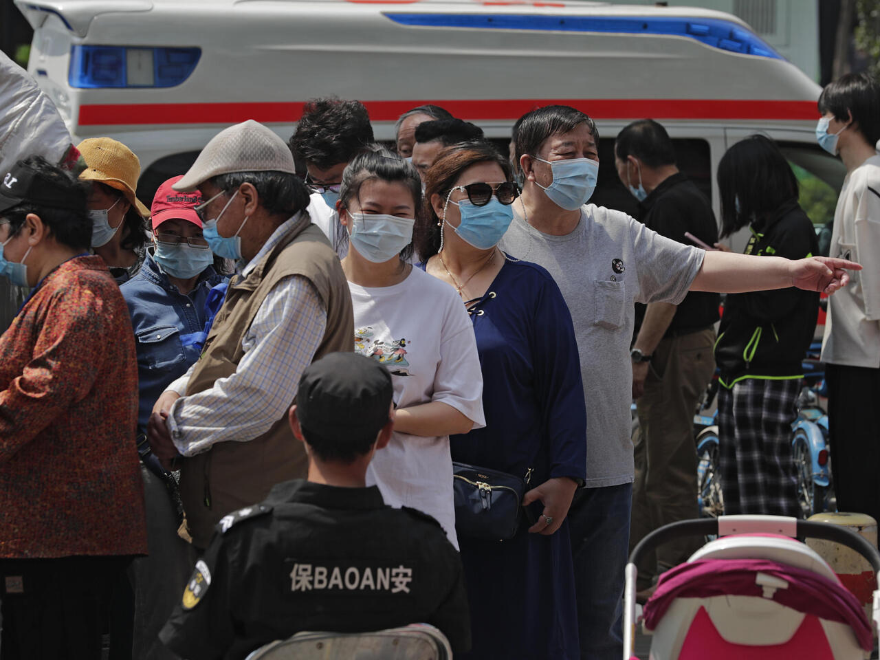钟南山称未来或需要定期打疫苗