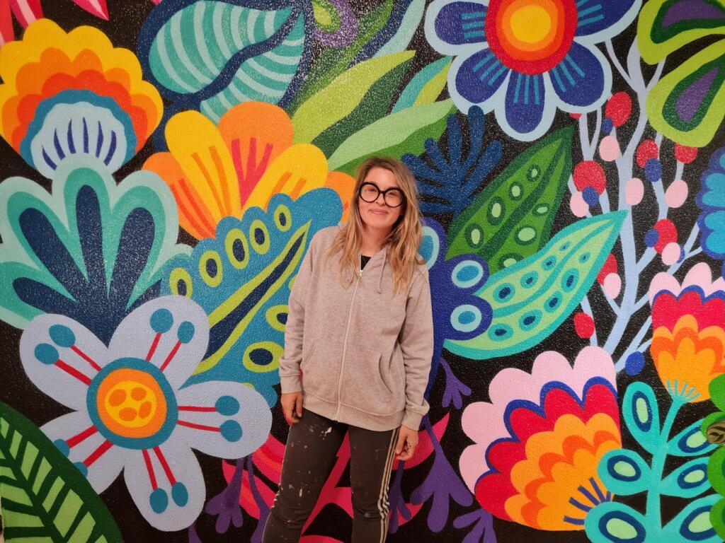 A artista gaúcha Paula Plim, convidada do festival Latinograff de Toulouse, no sudoeste da França.