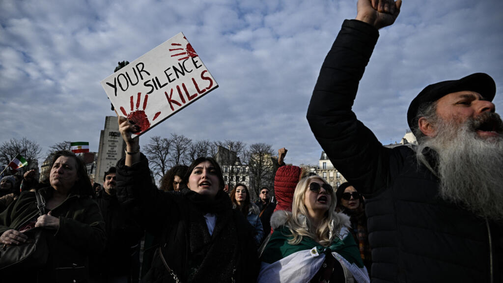 Grâce au retour d'internet, les Iraniens reprennent contact avec leurs proches à l'étranger