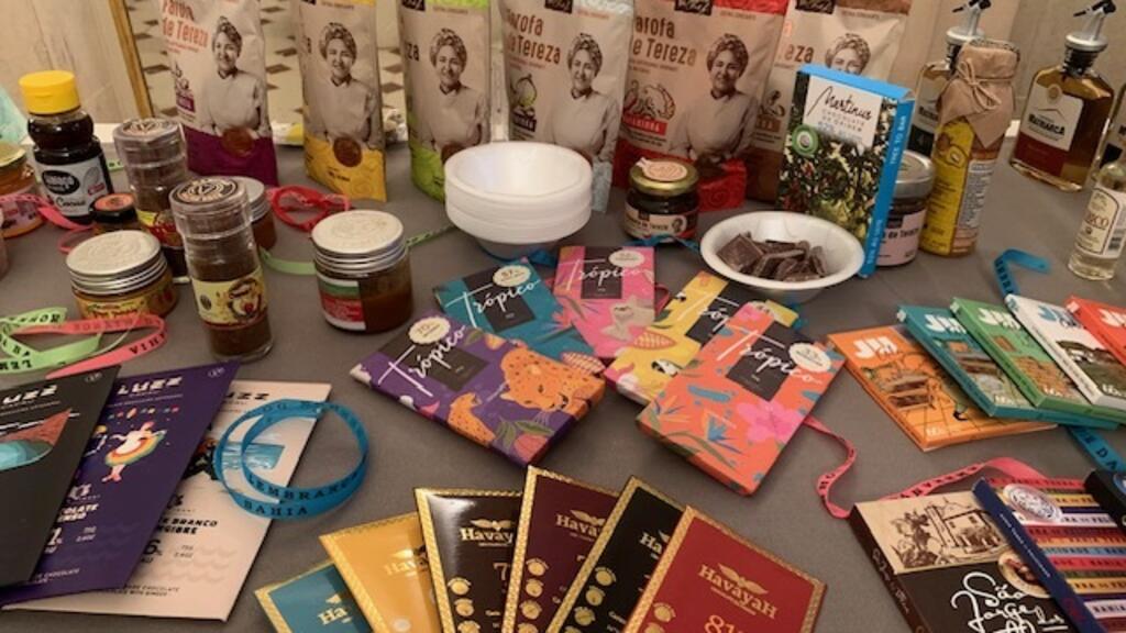 Produtos derivados do cacau brasileiro, em evento na embaixada do Brasil de Paris (27/10/23).