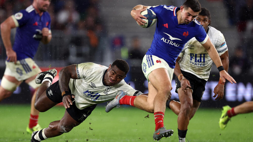 Rugby: sans briller, la France remet la marche avant contre les Fidji