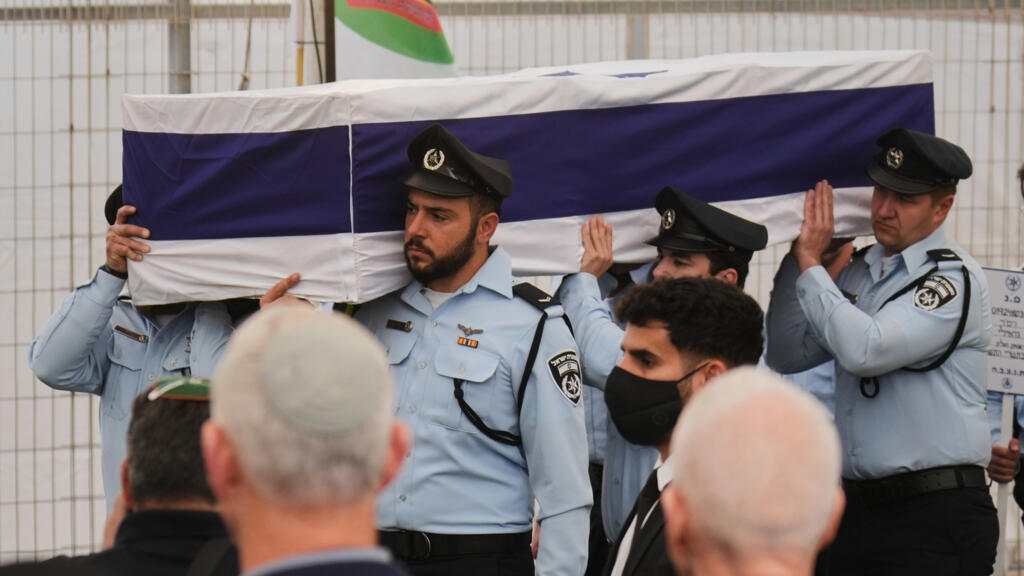 Israël enterre Ran Gvili, dernier otage ramené de la bande de Gaza, en présence de personnalités