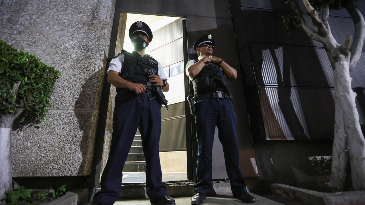 Mexico the former attorney general arrested for the disappearance of