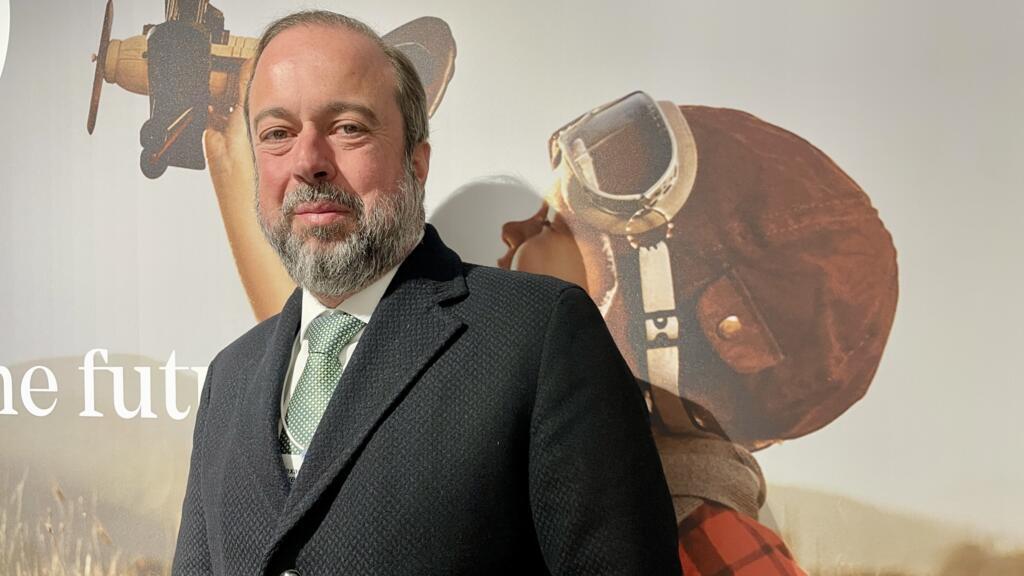 Ministro das Minas e Energia, Alexandre Silveira, foi enviado por Lula para representar o Brasil no Fórum Econômico Mundial de 2025.