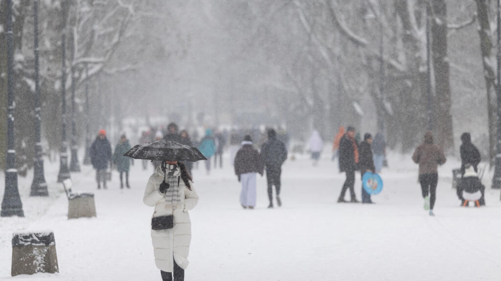 Pologne: un froid glacial, jusqu,à -30°C, met les plus précaires en danger