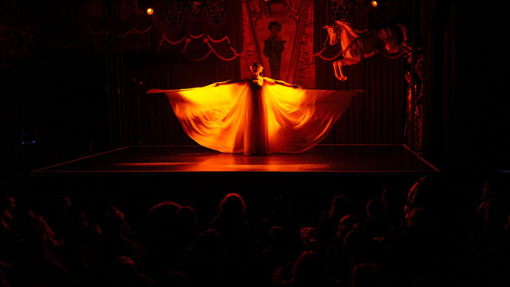 À Paris, le Festival du Merveilleux met en lumière le patrimoine des arts forains