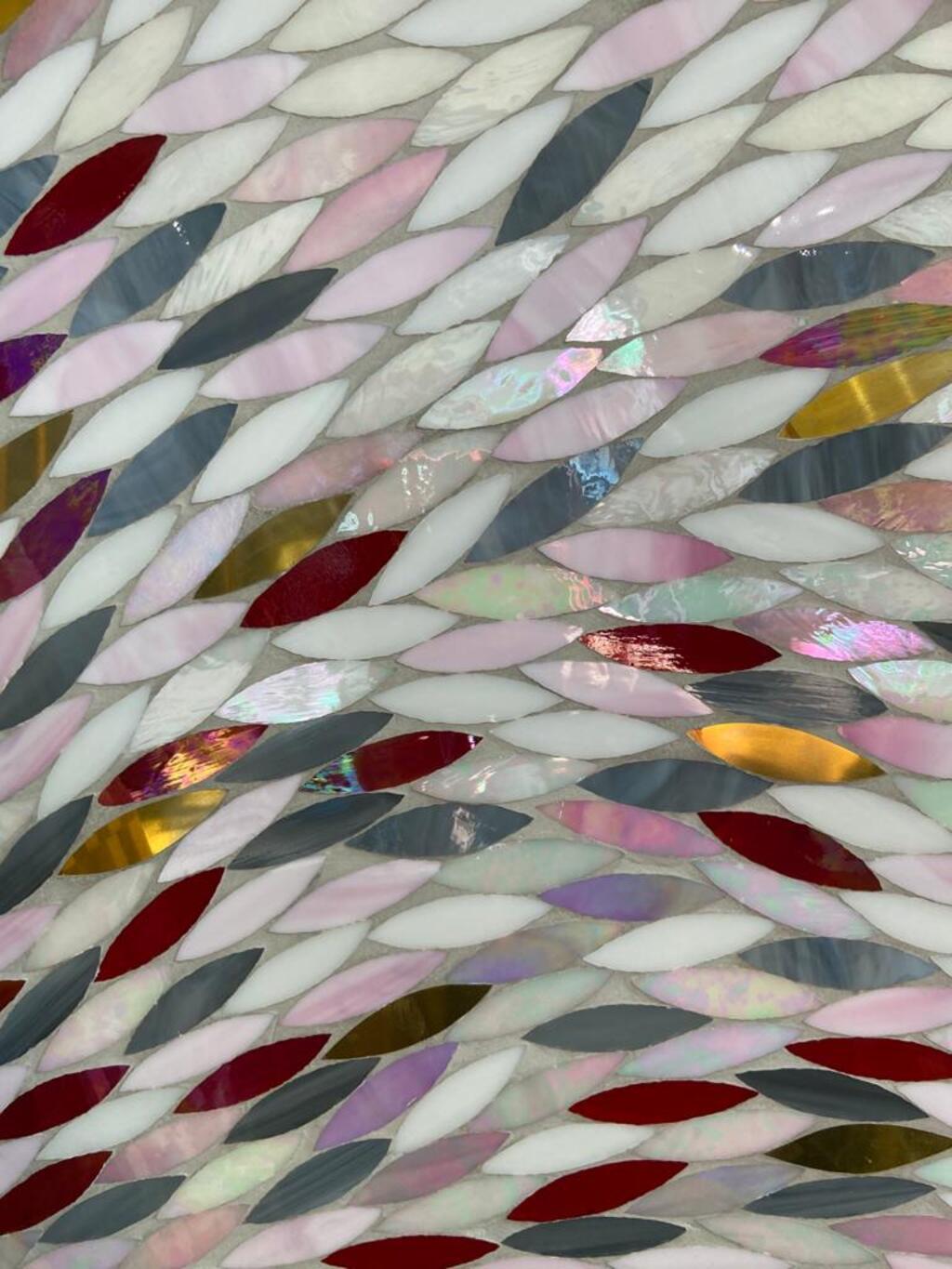 Atelier lilikpo - zoom sur une mosaïque de l'atelier