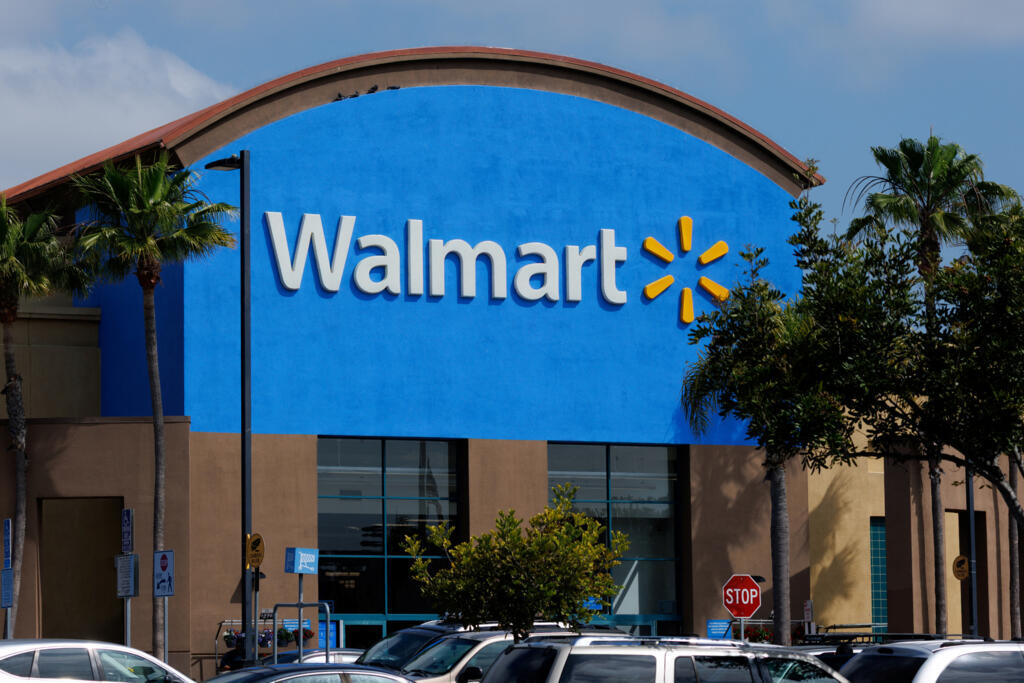A rede Walmart tem 5200 lojas nos EUA. A foto mostra uma filial de Oceanside, na Califórnia, em 15/5/25.