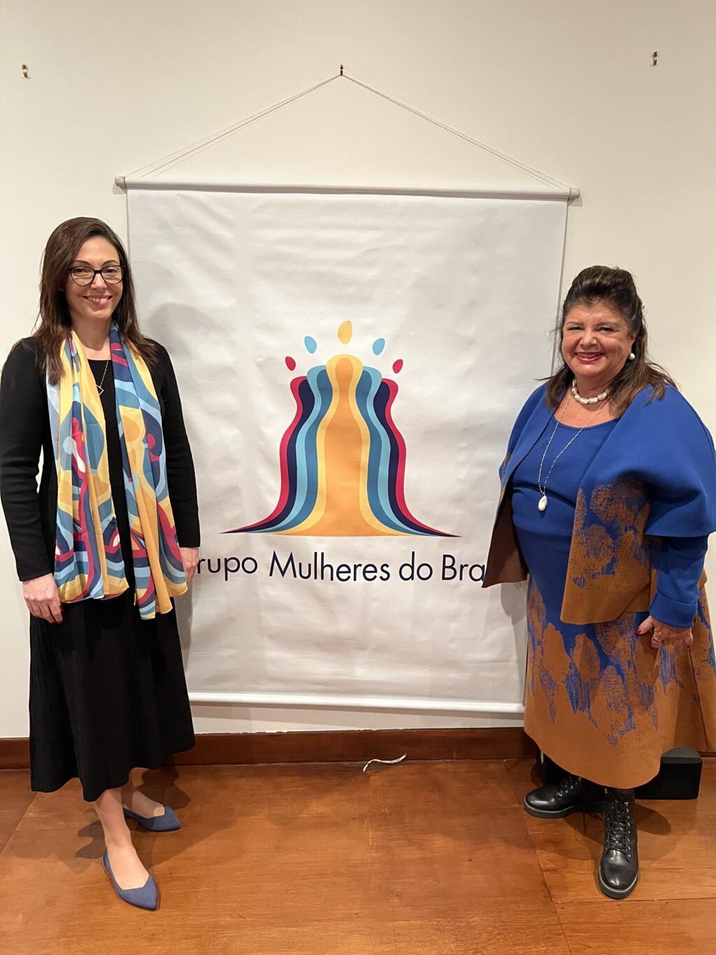 Ana Perivolaris e Luiza Helena Trajano