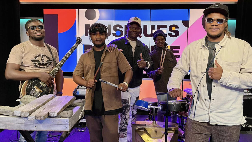 Kin'Gongolo Kiniata à RFI.