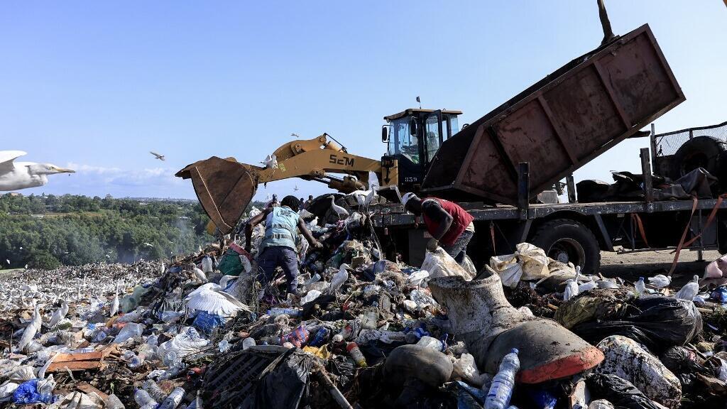 Décharge à ciel ouvert de Mindounbé, à Libreville, Gabon,  le 9 avril 2025.