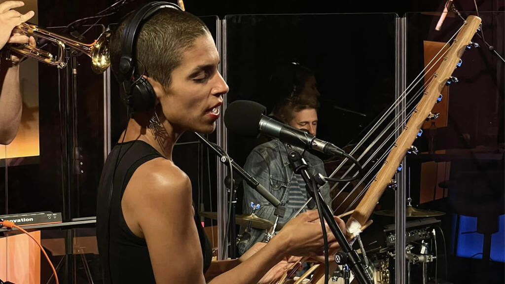 Siân Pottok à RFI.