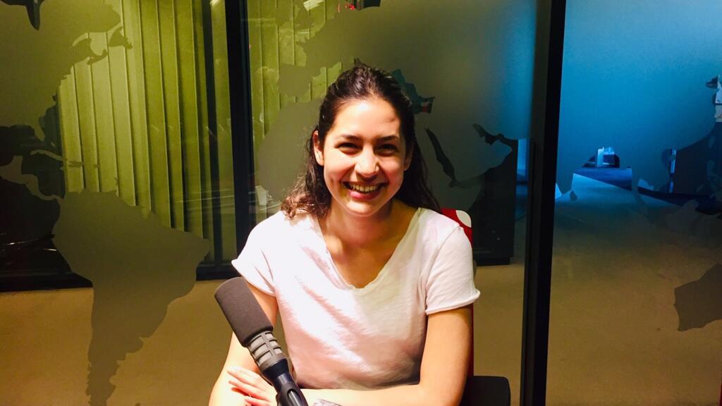L'écrivaine Line Papin en studio à RFI (juillet 2019).