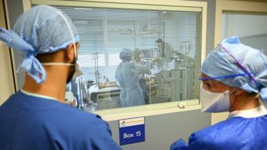 Le personnel de santé au travail à l'Hôpital de La Timone, à Marseille, en 2020. (Image dillustration)