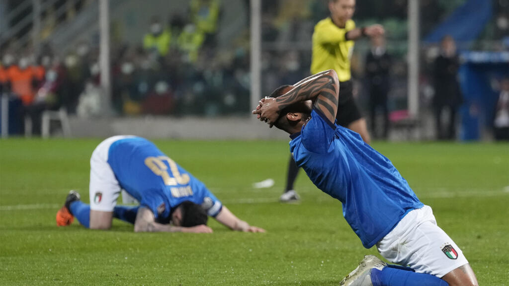 Les joueurs italiens ont été battus par la Macédoine du Nord, le 24 mars 2022, en demi-finale de barrage de la Coupe du monde 2022 au Qatar.