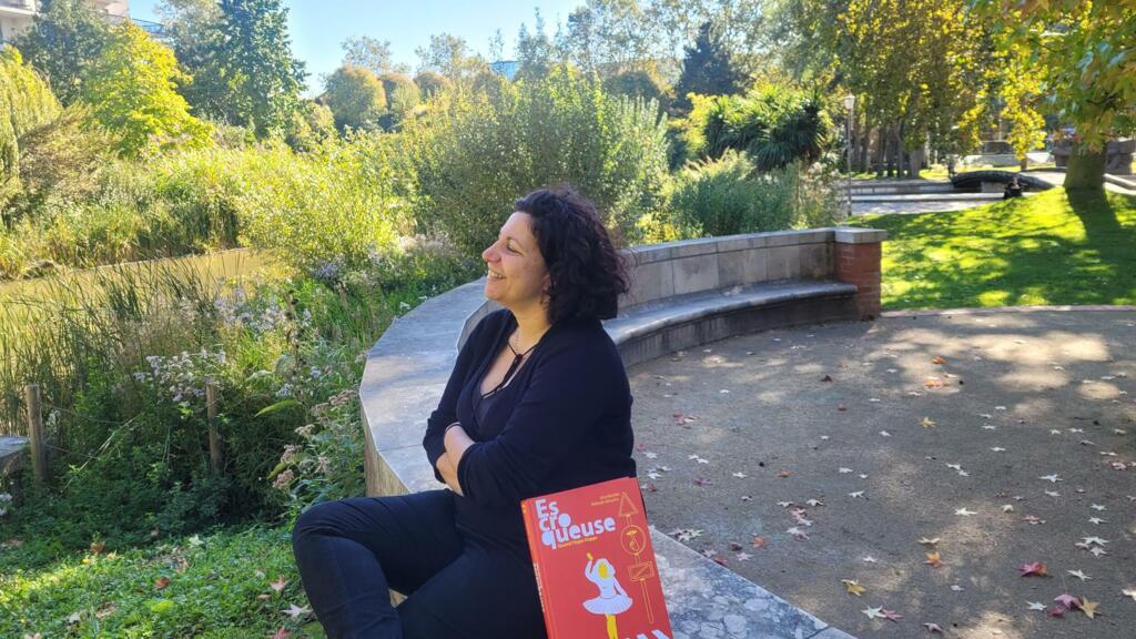 A jornalista e escritora francesa Ana Waalder, diabética desde os 3 anos, conta sua história no álbum “Escroqueuse – Quand l’Hypo Frappe (A Feiticeira que dribla as hipoglicemias, em tradução livre).