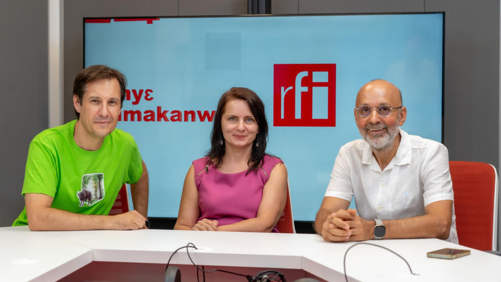 Anca Sandu și Valeriu Nicolae, reprezentând Asociația Casa Bună, într-o discuție despre evenimentul „Planeta Nucșoara - Festival mic pentru visuri mari”, la invitația lui Valentin Panduru, în emisiunea RFI360.