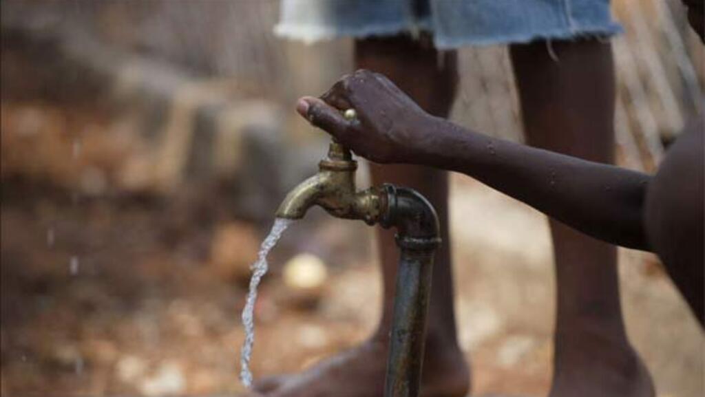 Plus d'un milliard de personnes dans le monde sont exclues d'un approvisionnement en eau potable.