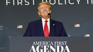 Cựu tổng thống Mỹ Donald Trump trong buổi nói chuyện tại America First Policy Institute ở Washington, Hoa Kỳ, ngày 26/07/2022.