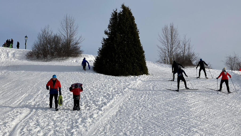 Les Plaines d’Abraham, un immense parc au coeur de la ville de Québec, ont servi de terrain de jeux aux amateurs de luge et de ski de fond tout l’hiver.