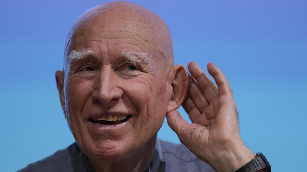 O fotógrafo Sebastião Salgado, em São Paulo, em fevereiro de 2022.