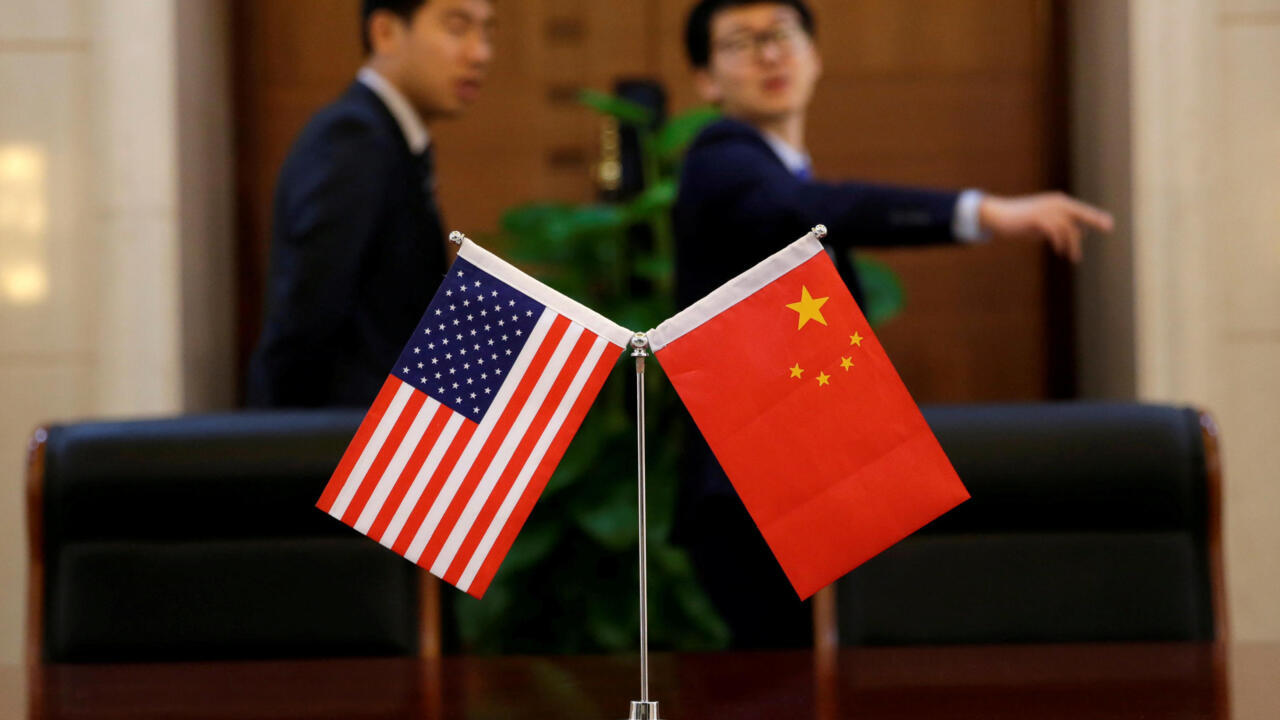 Sur fond de guerre douanière, la Chine et les États-Unis se retrouvent pour des discussions à Madrid