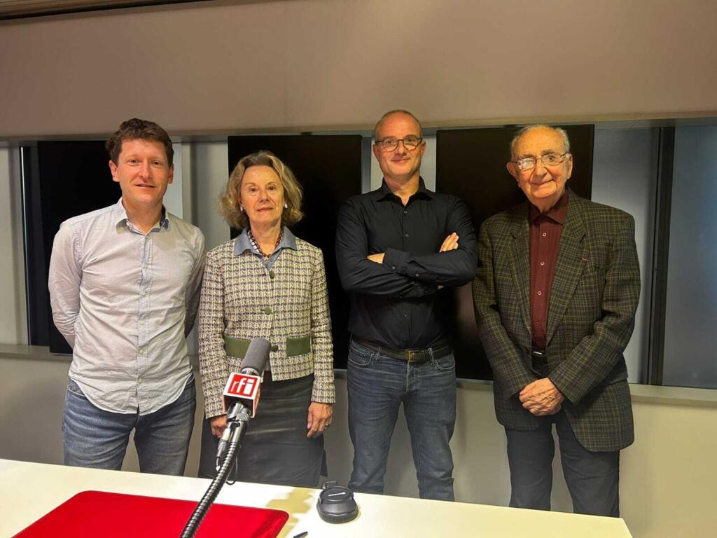 Isabelle Durand-Zaleski, Stéphane Gaudry et Claude Hannoun autour de Bruno Faure (RFI)