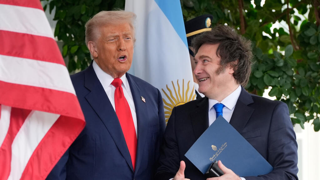 États-Unis: Donald Trump conditionne l'aide à l'Argentine à la survie politique de Javier Milei