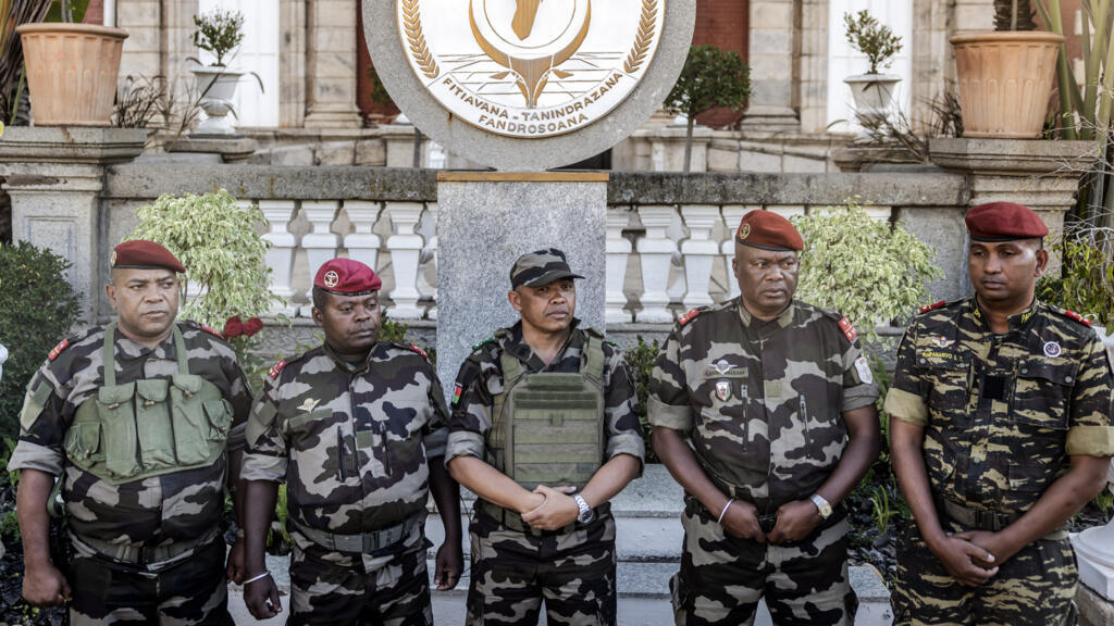Madagascar: à la veille de son investiture, le colonel Michael Randrianirina clarifie sa position sur les institutions