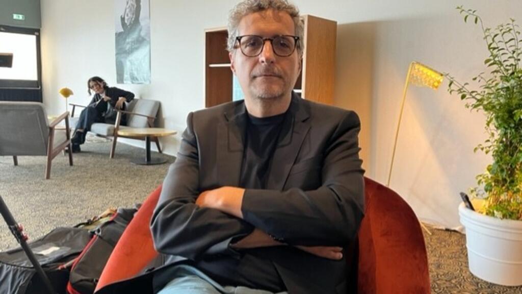 O cineasta brasileiro Kleber Mendonça Filho apresenta em Cannes "Retratos Fantasmas".