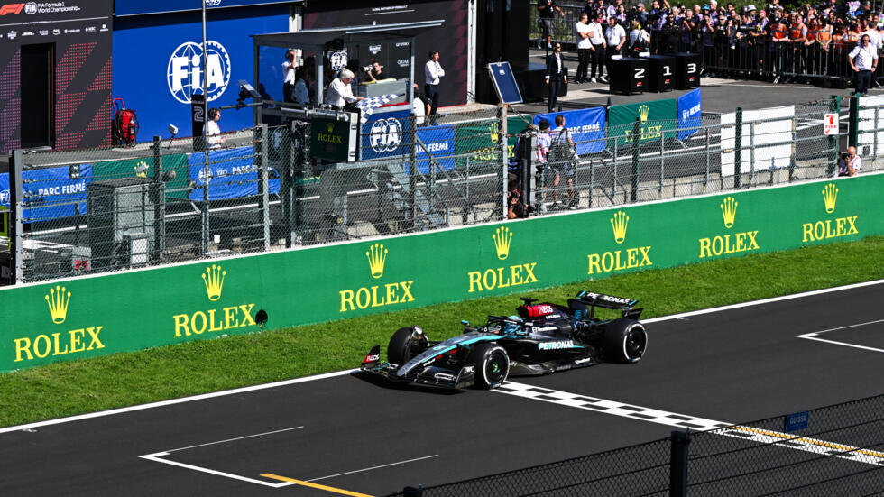 Doblete de Mercedes en el GP de Bélgica de F1, Russell gana y Hamilton