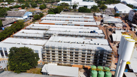 Imagem feita por drone mostra o canteiro de obras da Vila dos Líderes da COP30, no estado do Pará, Brasil, em 19 de setembro de 2025.