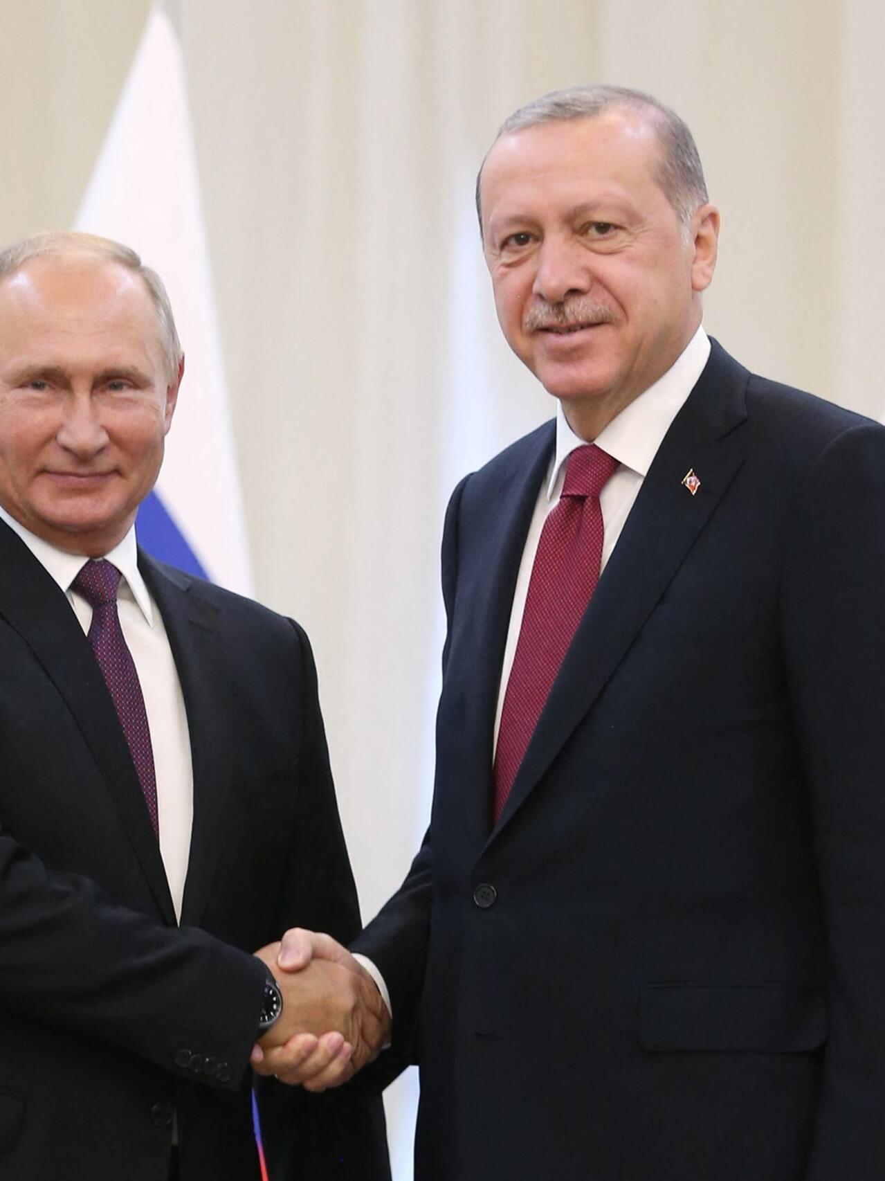 Haqiqiy jinsiy aloqa videokuzatuv kamerasiga tushdi