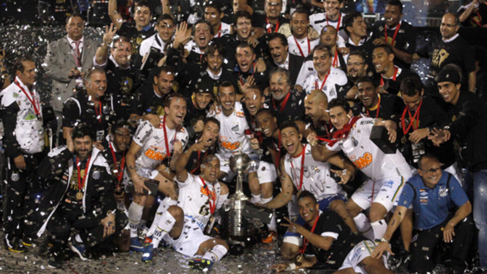 Santos es el nuevo rey del fútbol latinoamericano -