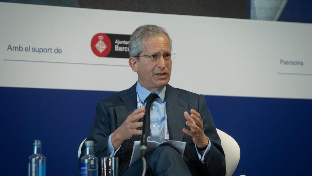 Anthony Gardner, ex-directeur des Affaires européennes à la Maison Blanche et ancien ambassadeur des États-Unis, le 5 mai 2022, à Barcelone, en Espagne.