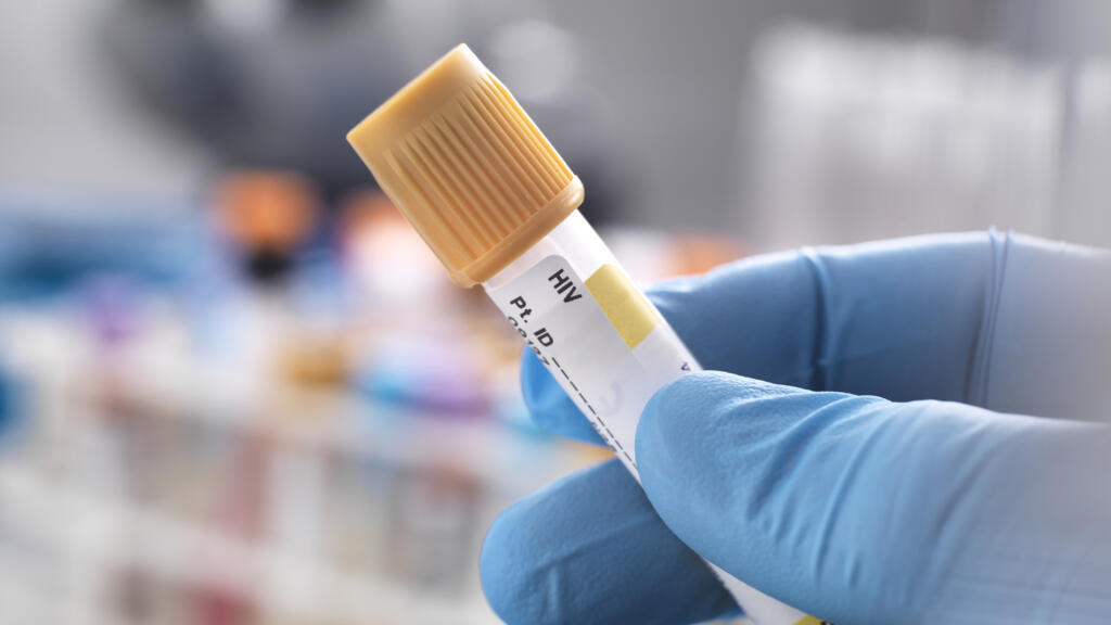 VIH, tuberculose, paludisme: les ONG pressent la France de garantir le financement du Fonds mondial