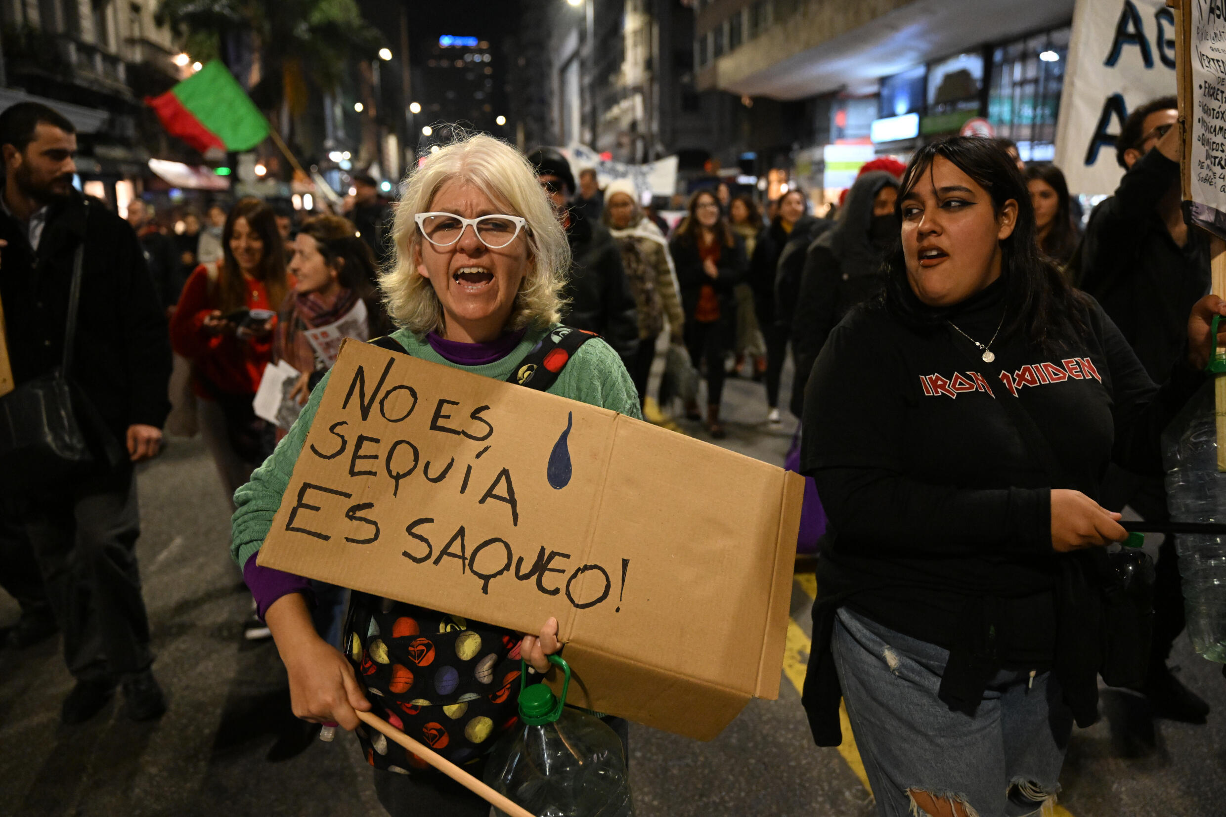 Protesta contra la gestión del gobierno uruguayo de la crisis hídrica, en Montevideo el 31 de mayo de 2023.