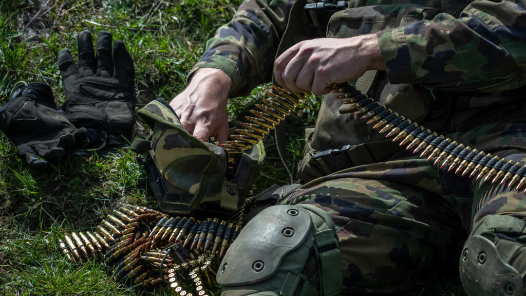 Les Suisses votent sur un «service civique» obligatoire élargi aux femmes