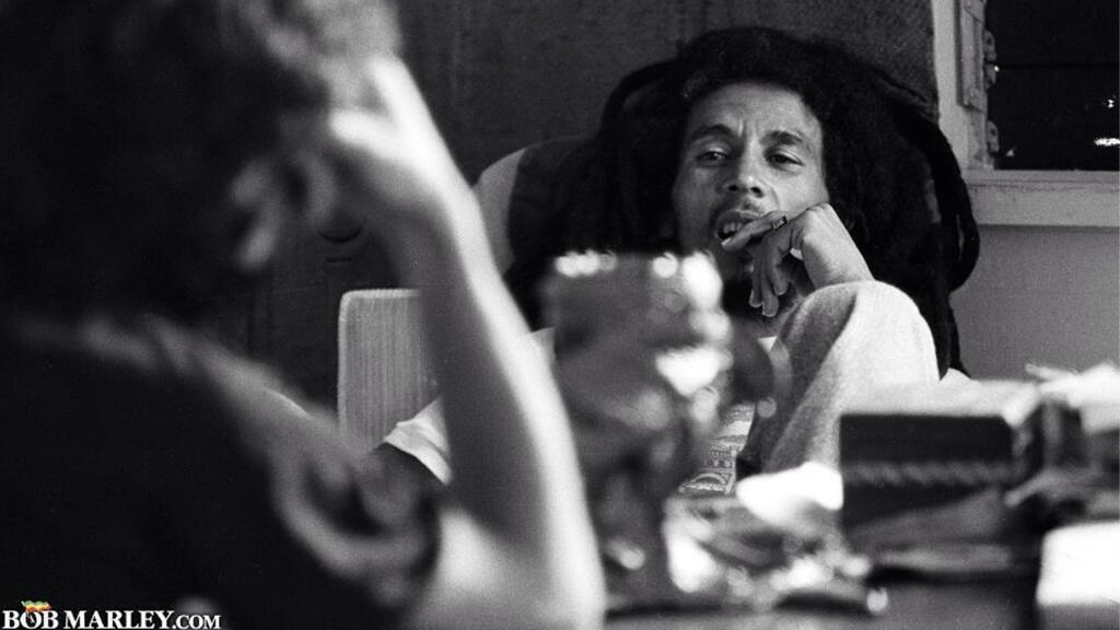 Bob Marley interviewé par Francis Dordor, Kingston avril 1980.