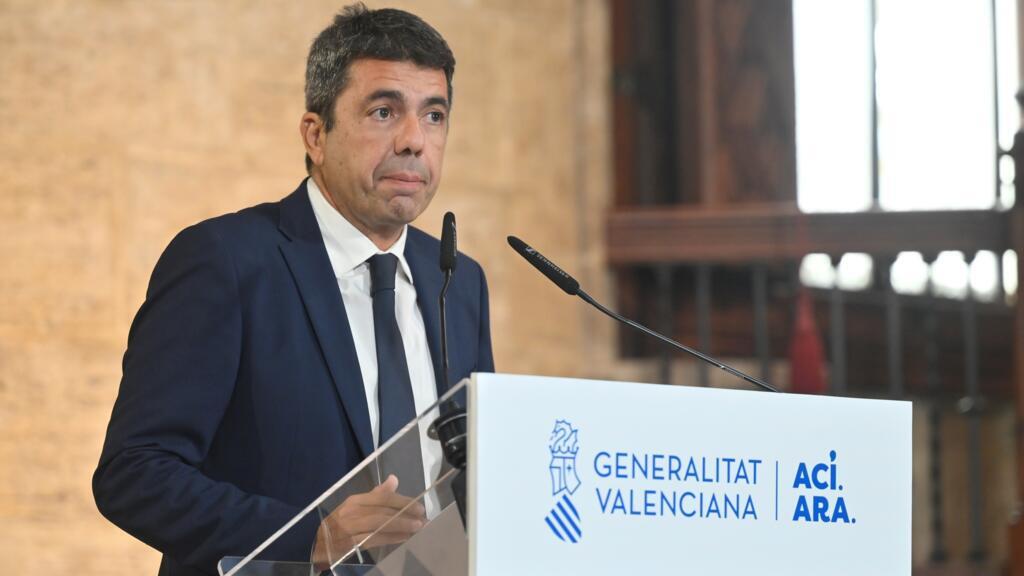 Presidente de la Comunidad de Valencia renunció a su cargo un año después de las inundaciones que mataron a 229 personas