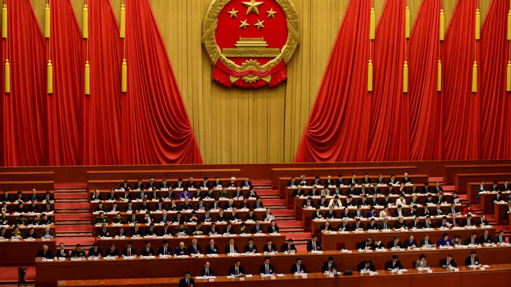 „Plenul” Partidului Comunist din China: în căutarea unei noi direcții economice