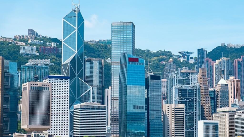 香港又有好消息傳出啦！個人財富在全球排名衝到第三，是四年來最佳成績，宜居城市也上升到第44名喔！