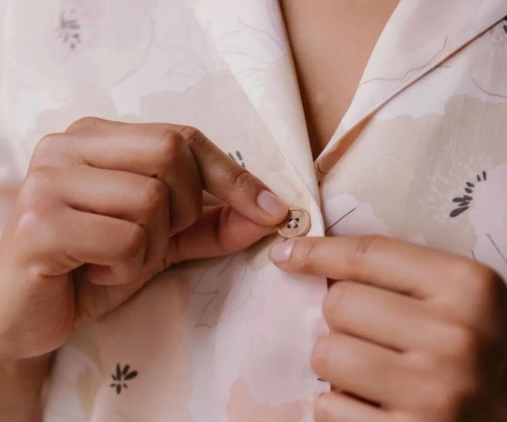 Nêge Paris - Pyjama Divine Idylle - détail boutons