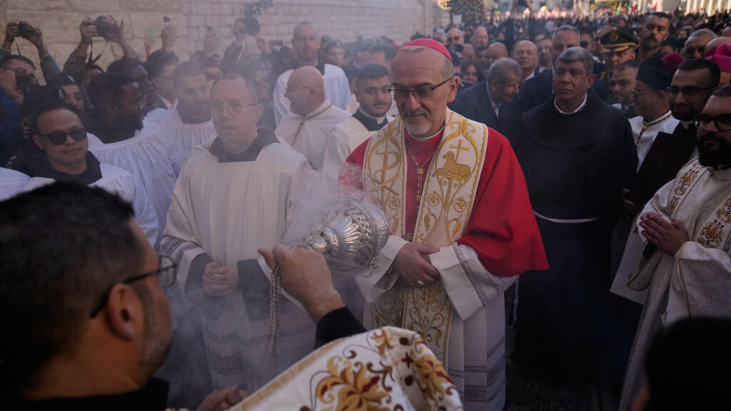 Cisjordanie: à la messe de Noël de Bethléem, les chrétiens prient pour la paix en Palestine