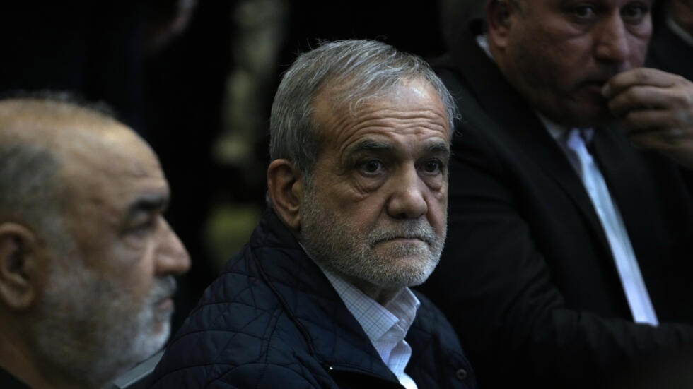 مسعود پزشکیان و حسین سلامی