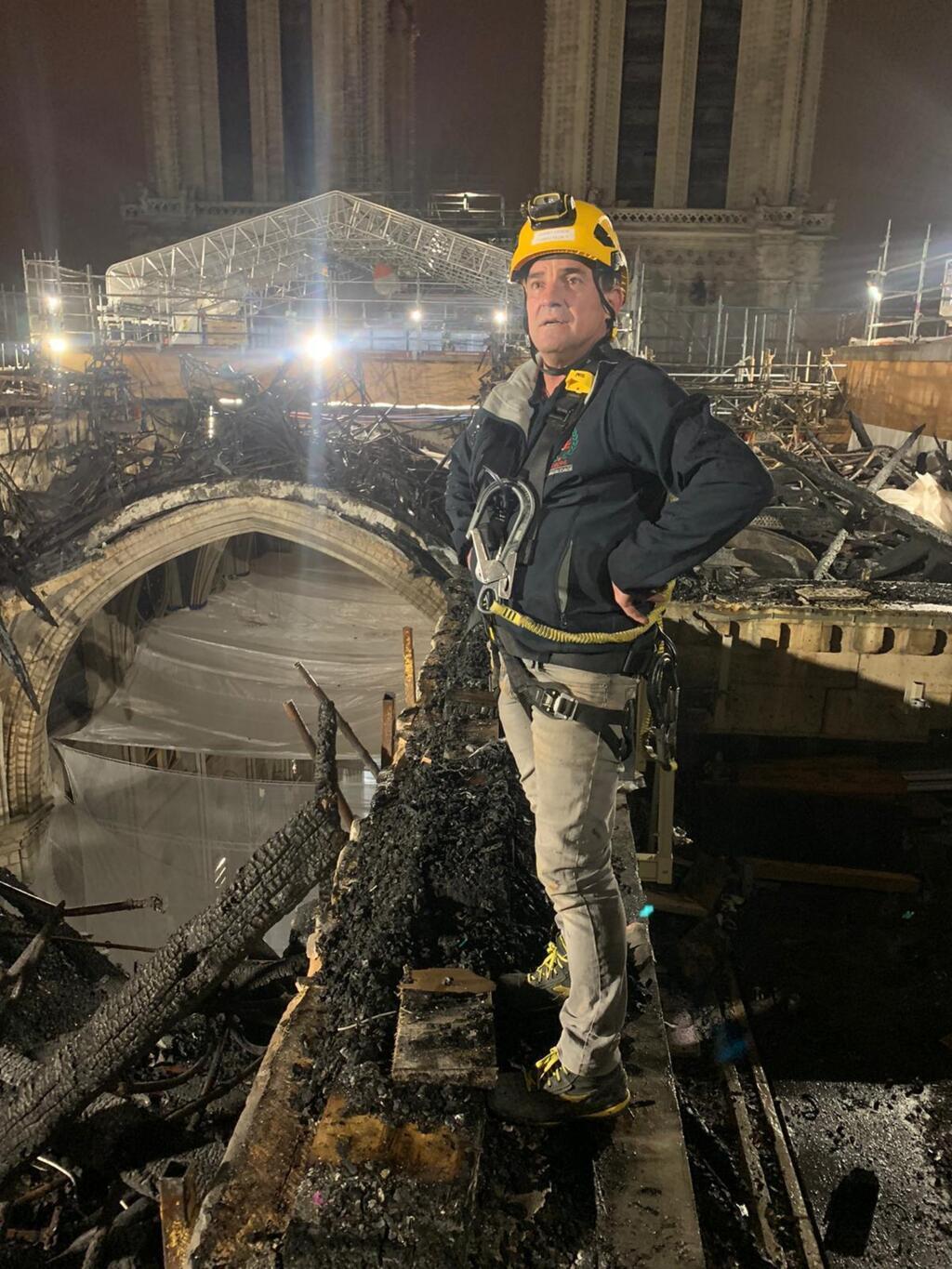 Didier Cuiset sur le chantier de Notre-Dame de Paris.