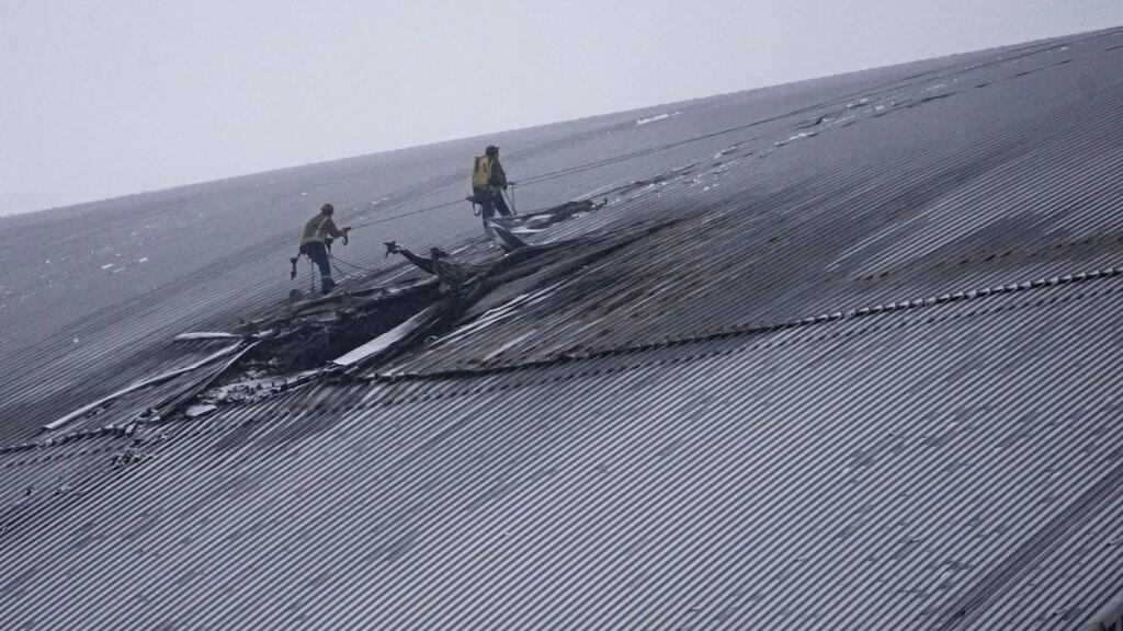 Des travaux nécessaires sur l'arche de la centrale nucléaire Tchernobyl, endommagée par un drone